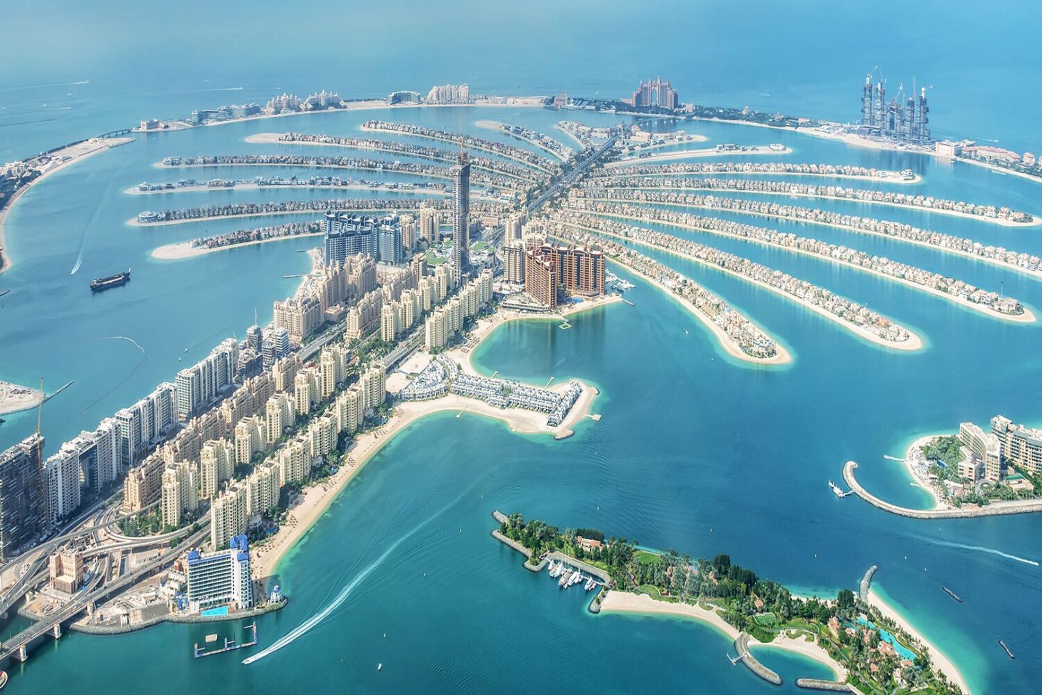 dubai-palm-jumeirah-island-shutterstock_1291548640.jpg_3ab124c2b9